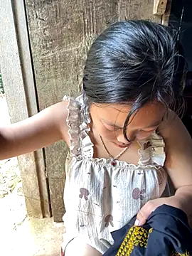 Lyrasss online show from October 6, 2:53 am