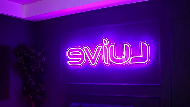 SiennaRuh online show from October 28, 11:25 am