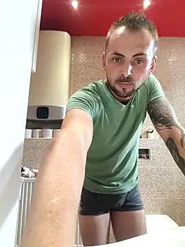 papichulo0099 online show from September 28, 1:16 pm