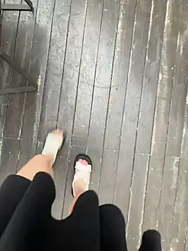 littleqiu online show from June 4, 9:48 am