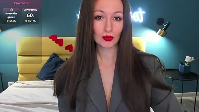 Joan Nelson online show from February 25, 1:26 am