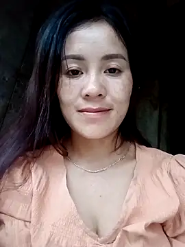 Snapshot of TinTim02 chatting on October 21, 10:27 am TinTim02 online show from October 21, 10:27 am