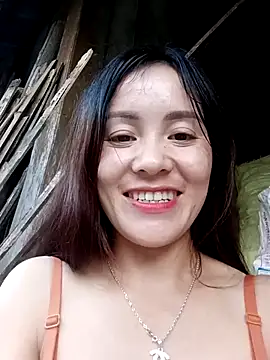 Snapshot of TinTim02 chatting on October 30, 9:55 am TinTim02 online show from October 30, 9:55 am