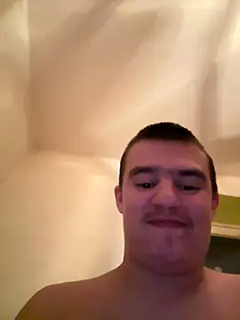 Snapshot of pussyhunter323557 chatting on October 20, 5:13 pm pussyhunter323557 online show from October 20, 5:13 pm