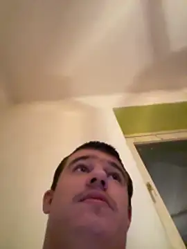 Snapshot of pussyhunter323557 chatting on November 17, 4:46 pm pussyhunter323557 online show from November 17, 4:46 pm