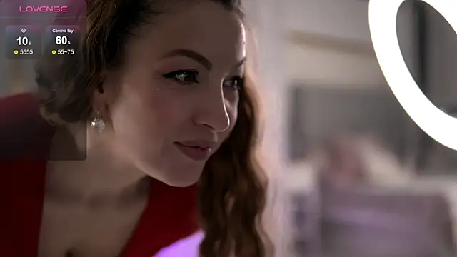 RebeccaRese online show from February 10, 9:02 am