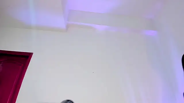 SagiraBelle online show from October 8, 11:41 am