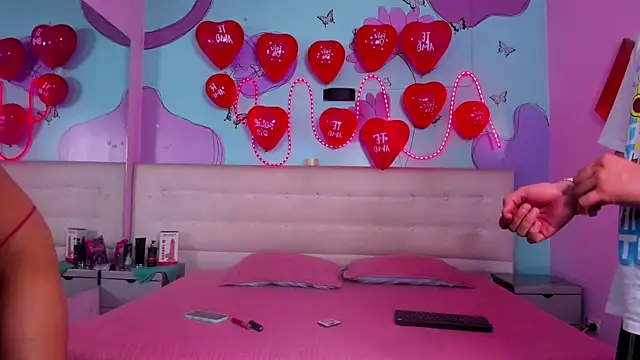 Ethan N Abby online show from September 12, 8:09 pm