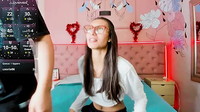 Ethan N Abby online show from September 19, 8:53 pm