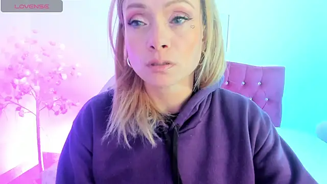 scarlett blake11 online show from October 3, 4:31 am