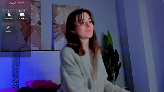 CloveDia online show from September 28, 7:52 pm