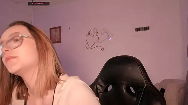 kristal joi dl online show from September 21, 3:02 pm