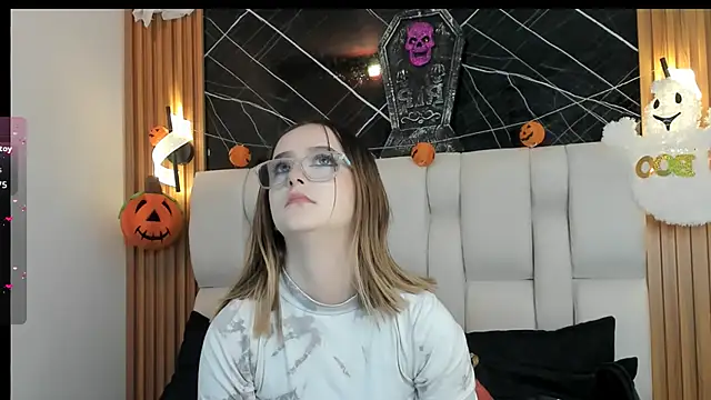 kristal joi dl online show from October 22, 12:27 pm