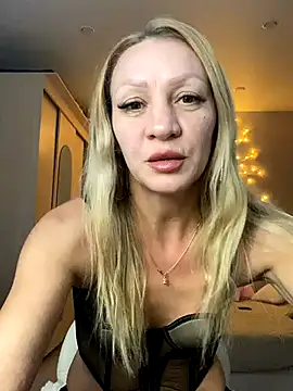 Bellissa  online show from September 24, 2:31 pm