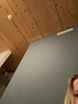 Heissemaus03819 online show from February 2, 8:24 am