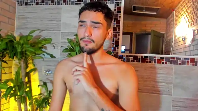 Snapshot of AlekRuizx chatting on September 26, 6:17 am AlekRuizx online show from September 26, 6:17 am