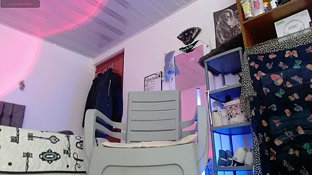 lilitth777 online show from May 24, 6:24 pm