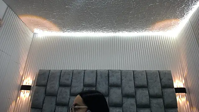 Snapshot of Megan_blue5 chatting on September 9, 3:11 pm Megan blue5 online show from September 9, 3:11 pm