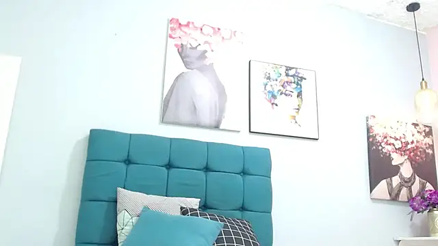 Snapshot of Dianita_bitch chatting on September 18, 11:45 am Dianita bitch online show from September 18, 11:45 am