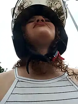 SirenRouge 69 online show from December 5, 7:10 pm