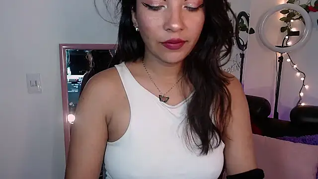 Dakota ro online show from November 11, 8:20 pm