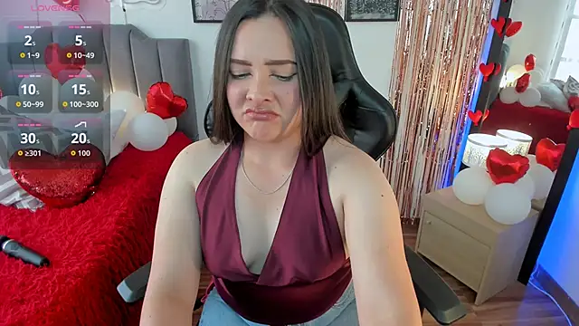 amaia monet online show from February 13, 7:21 pm