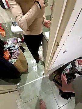 Snapshot of RimMasterAndYourJuice chatting on November 9, 3:54 pm RimMasterAndYourJuice online show from November 9, 3:54 pm