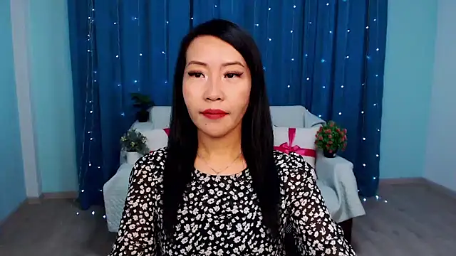 LiaPak online show from September 12, 12:00 am