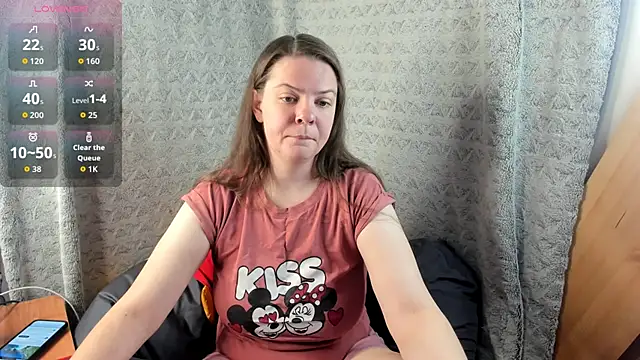 MiaLores online show from October 14, 7:31 am