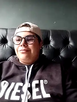 Hailey Curvy online show from October 13, 8:42 pm