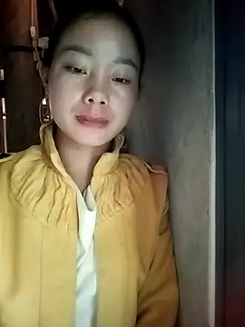 Snapshot of milo123-xx chatting on October 4, 3:48 am milo123-xx online show from October 4, 3:48 am