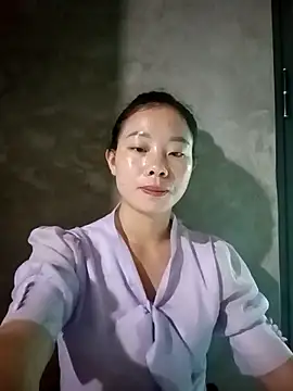 Snapshot of milo123-xx chatting on October 8, 4:32 am milo123-xx online show from October 8, 4:32 am