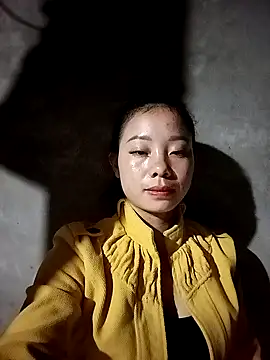 Snapshot of milo123-xx chatting on October 8, 4:37 pm milo123-xx online show from October 8, 4:37 pm