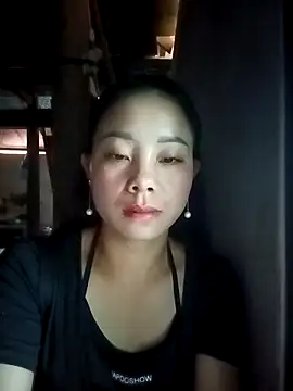 Snapshot of milo123-xx chatting on October 18, 1:19 am milo123-xx online show from October 18, 1:19 am