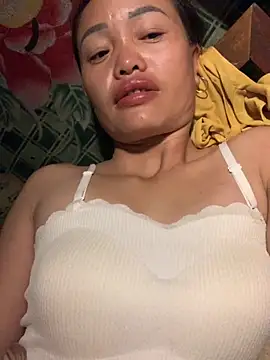 Snapshot of rosa-1200 chatting on September 21, 8:43 pm rosa-1200 online show from September 21, 8:43 pm