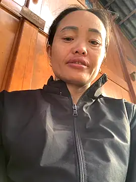 Snapshot of rosa-1200 chatting on October 18, 1:52 am rosa-1200 online show from October 18, 1:52 am