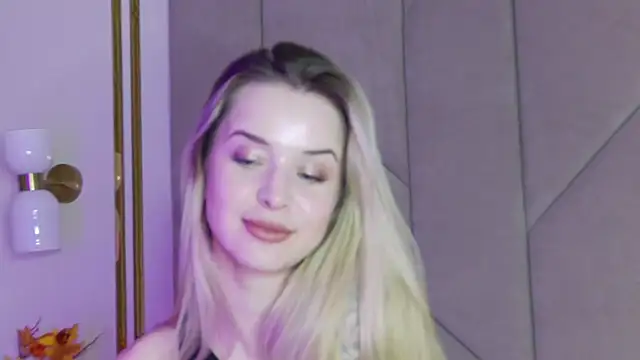 Snapshot of Touch_me chatting on November 26, 5:14 pm Touch me online show from November 26, 5:14 pm