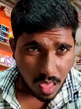 Snapshot of Markroco696 chatting on November 25, 4:12 am Markroco696 online show from November 25, 4:12 am