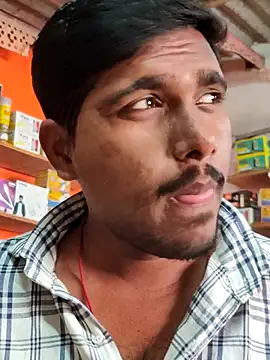 Snapshot of Markroco696 chatting on December 17, 9:26 am Markroco696 online show from December 17, 9:26 am