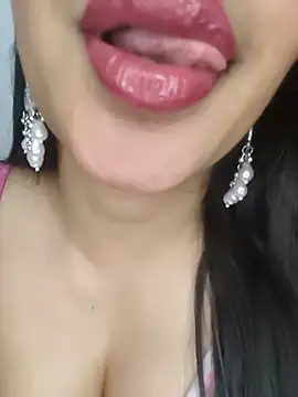 Cute merry01 online show from June 24, 2:38 pm