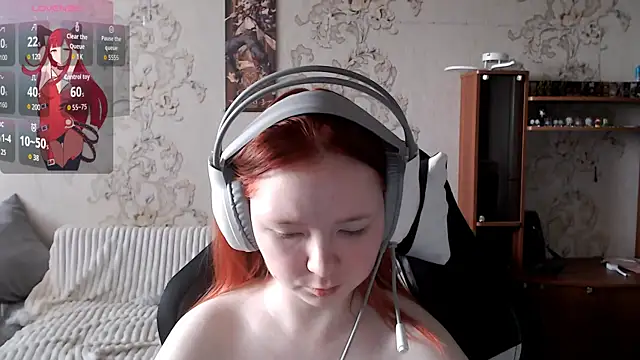 PansyBorriello online show from October 11, 7:07 am