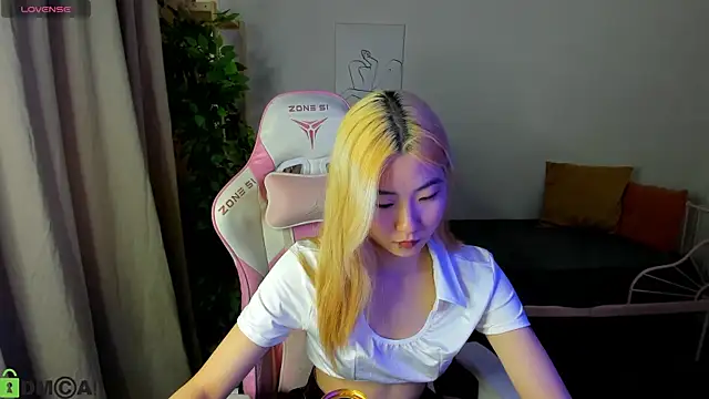 Aisi 18 online show from October 9, 5:38 am