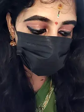 Snapshot of Meera_nila24 chatting on September 11, 7:08 am Meera nila24 online show from September 11, 7:08 am