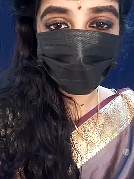 Snapshot of Meera_nila24 chatting on September 12, 7:30 am Meera nila24 online show from September 12, 7:30 am