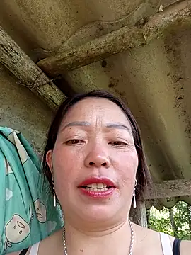 Snapshot of _Helala_ chatting on September 19, 5:53 am Helala online show from September 19, 5:53 am