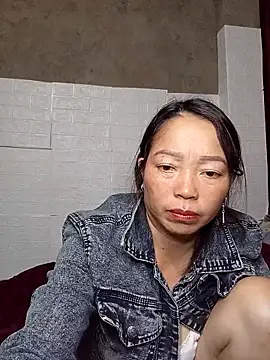 Snapshot of _Helala_ chatting on September 30, 10:20 am Helala online show from September 30, 10:20 am