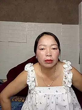 Snapshot of _Helala_ chatting on October 2, 2:57 pm Helala online show from October 2, 2:57 pm