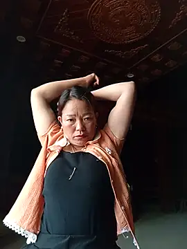 Snapshot of _Helala_ chatting on October 12, 2:43 am Helala online show from October 12, 2:43 am