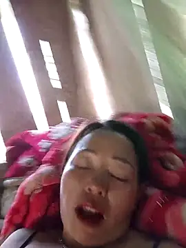 Snapshot of _Helala_ chatting on October 13, 4:56 am Helala online show from October 13, 4:56 am