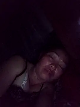 Snapshot of _Helala_ chatting on October 19, 10:32 pm Helala online show from October 19, 10:32 pm